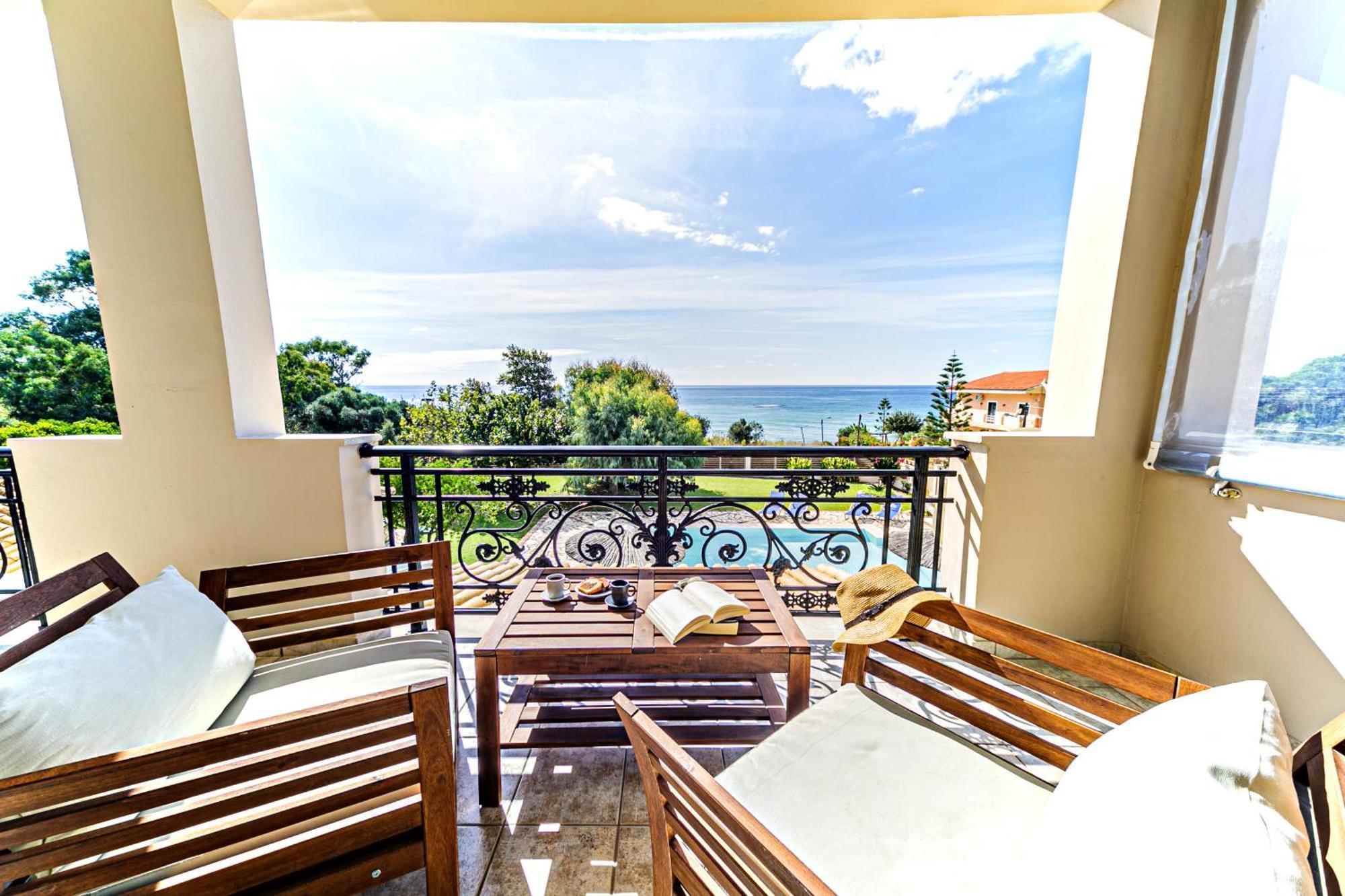 Skidi Beach House Ágios Matthaíos Buitenkant foto
