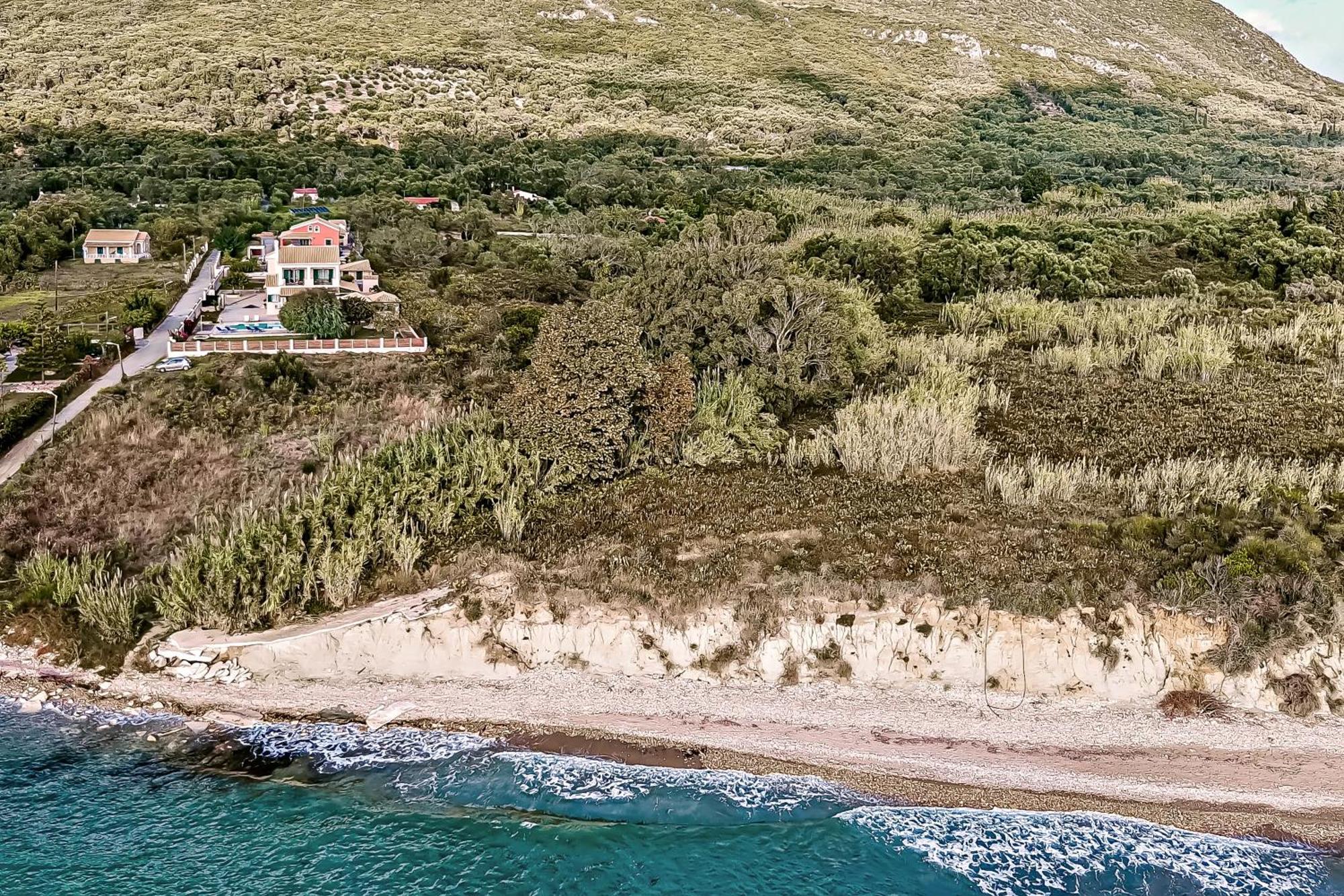 Skidi Beach House Ágios Matthaíos Buitenkant foto