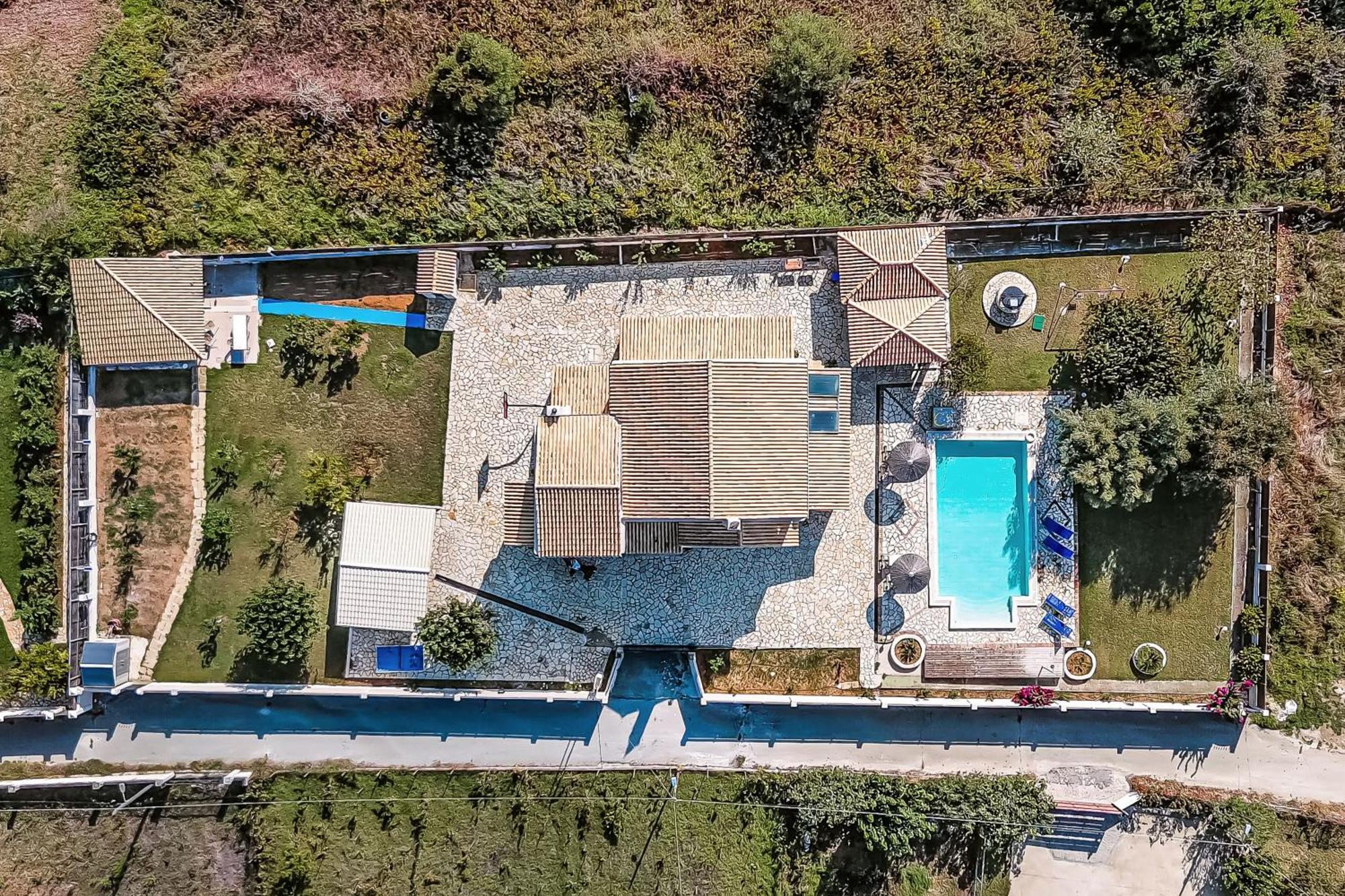 Skidi Beach House Ágios Matthaíos Buitenkant foto